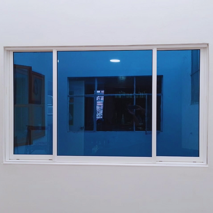 Ventana corredera blanca